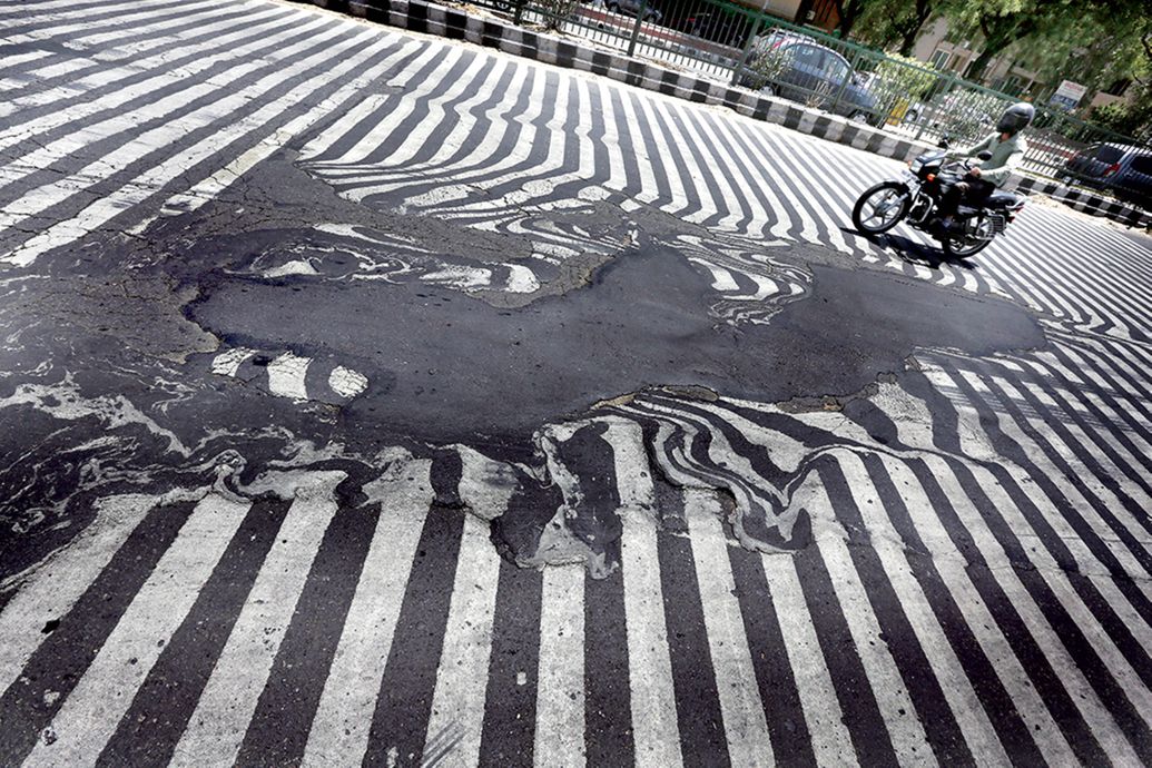climate-change-no-return-heat-wave-pavement-india